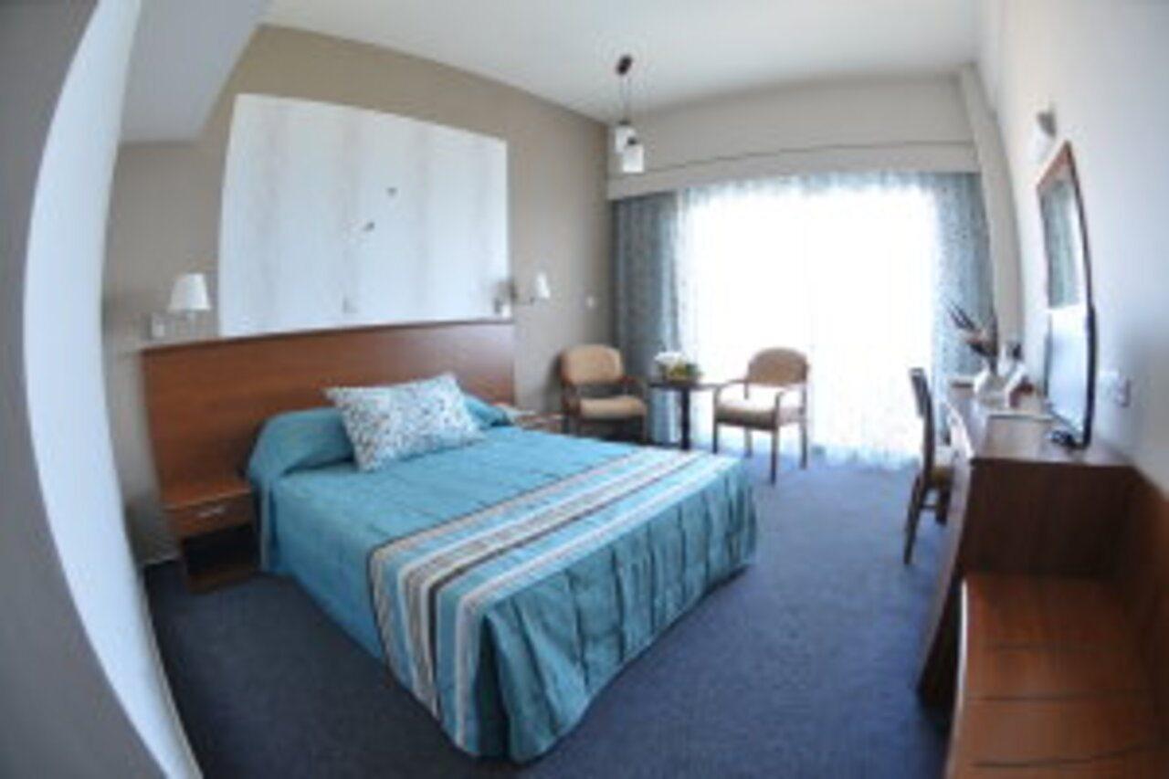 Sentido Kouzalis Beach Hotel Протарас Екстериор снимка